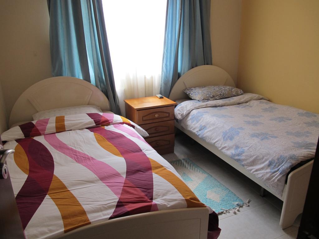 Vergi Apartments ピラ エクステリア 写真